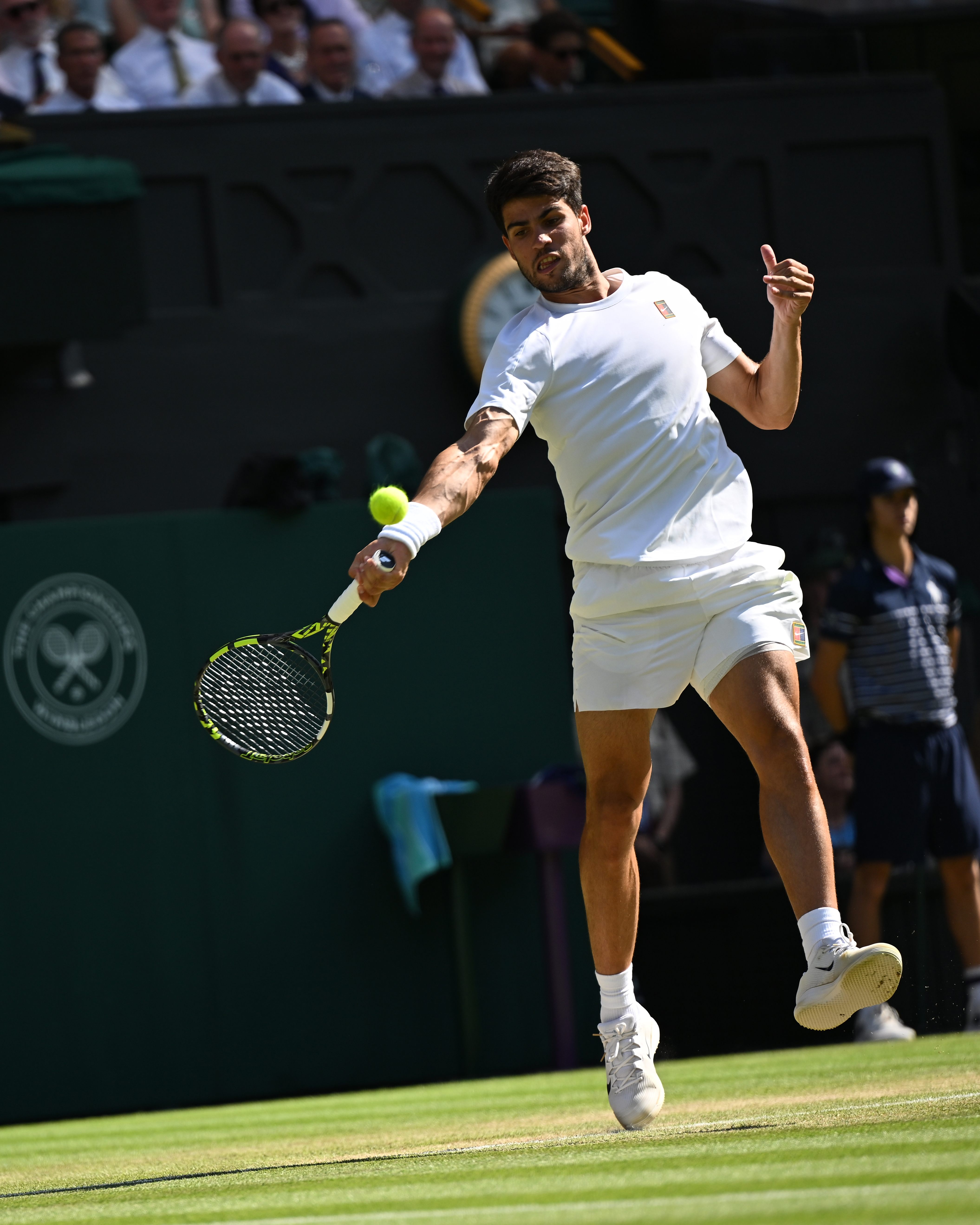 英国网球队爆冷澳大利亚网球队,阿尔卡拉斯制霸全场的简单介绍 英国网球队爆冷澳大利亚网球队,阿尔卡拉斯制霸全场的简单介绍