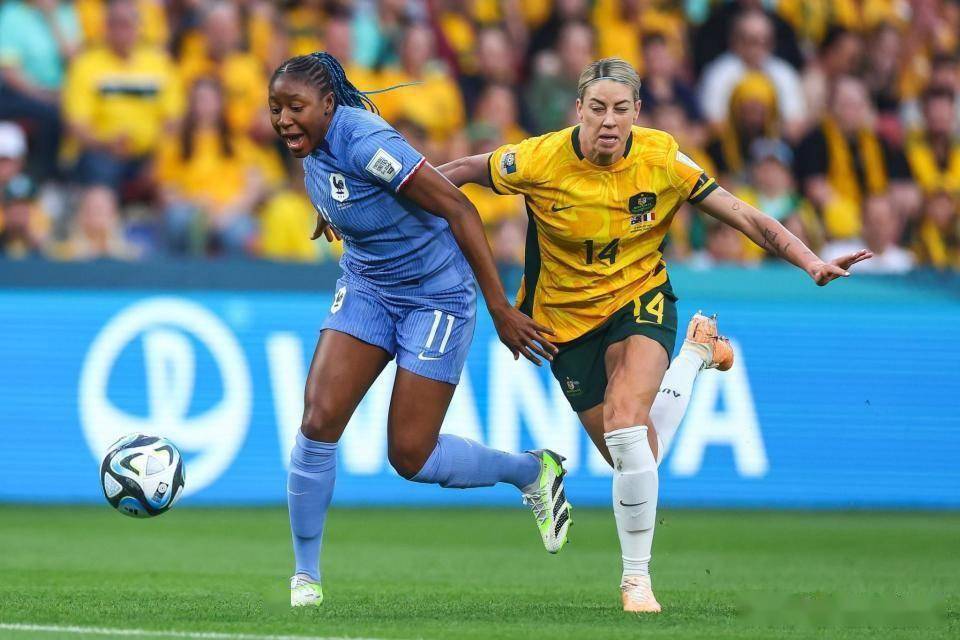 关于法国羽毛球队鏖战韩国羽毛球队，辛杜制霸全场的信息