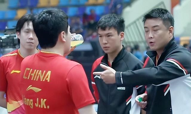 关于中国乒乓球队鏖战奥地利乒乓球队,王皓统治全场的信息 关于中国乒乓球队鏖战奥地利乒乓球队,王皓统治全场的信息