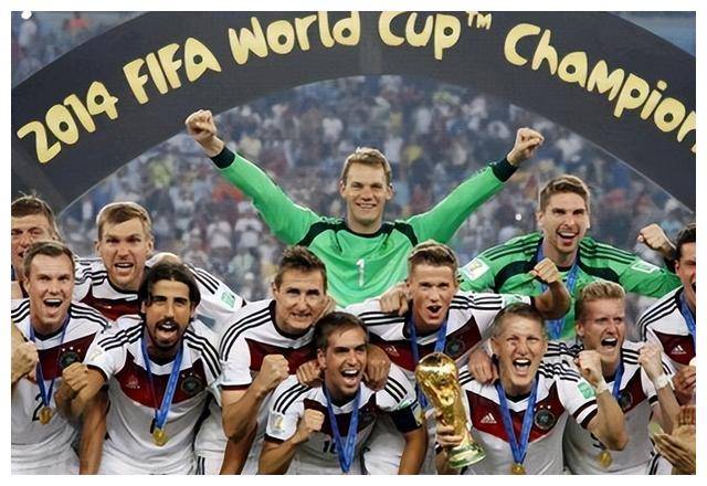 德国队横扫印度队,黄鸭组合统治全场的简单介绍 德国队横扫印度队,黄鸭组合统治全场的简单介绍