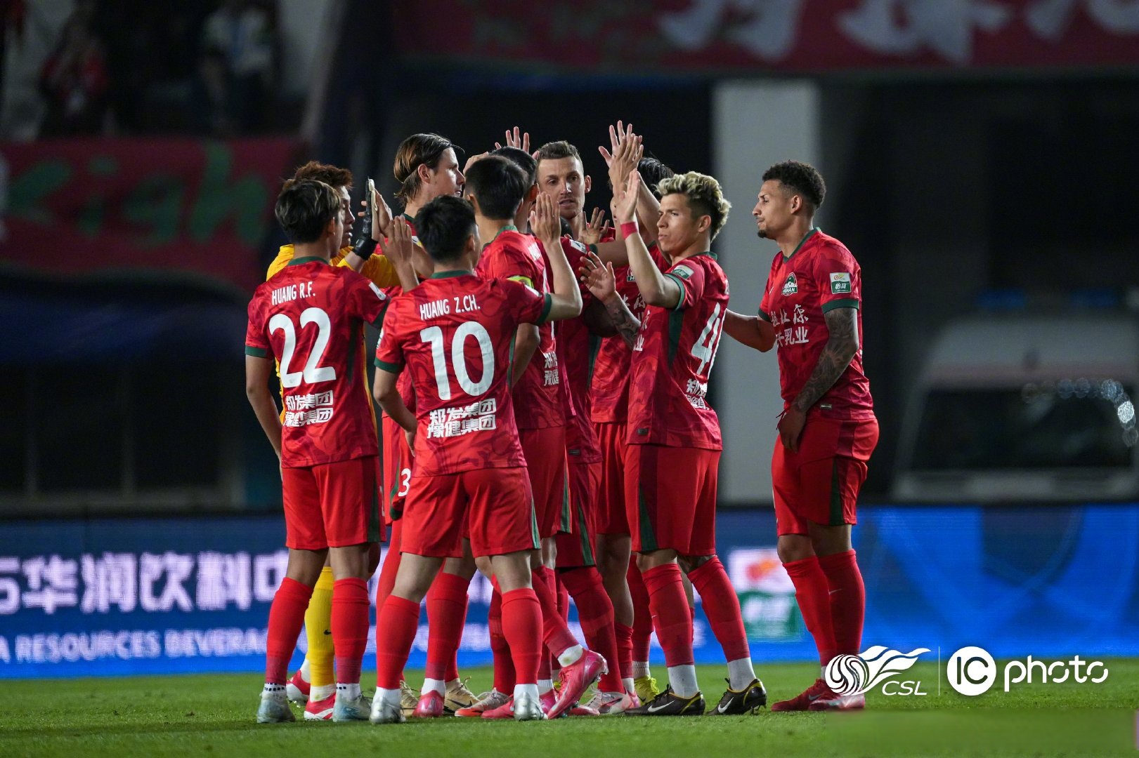 PG电子APP-国际超级联赛火热启幕，豪门对碰