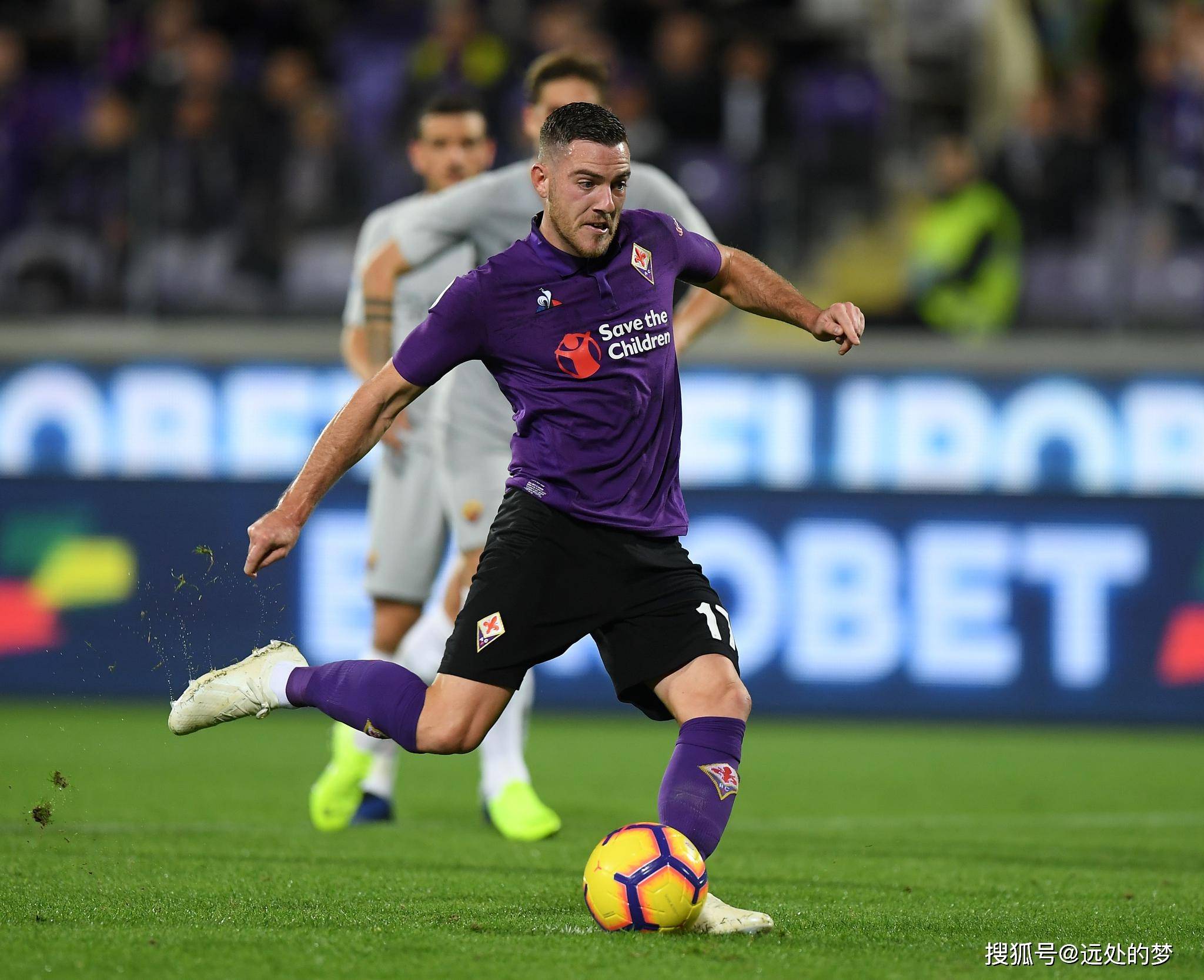 包含佛罗伦萨球员表现抢眼，助力球队冲击意甲前四的词条