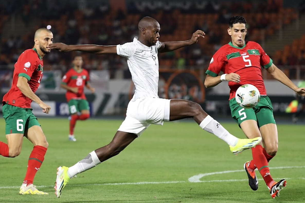 非洲球员回归赛场,展现出色表现 非洲球员回归赛场,展现出色表现