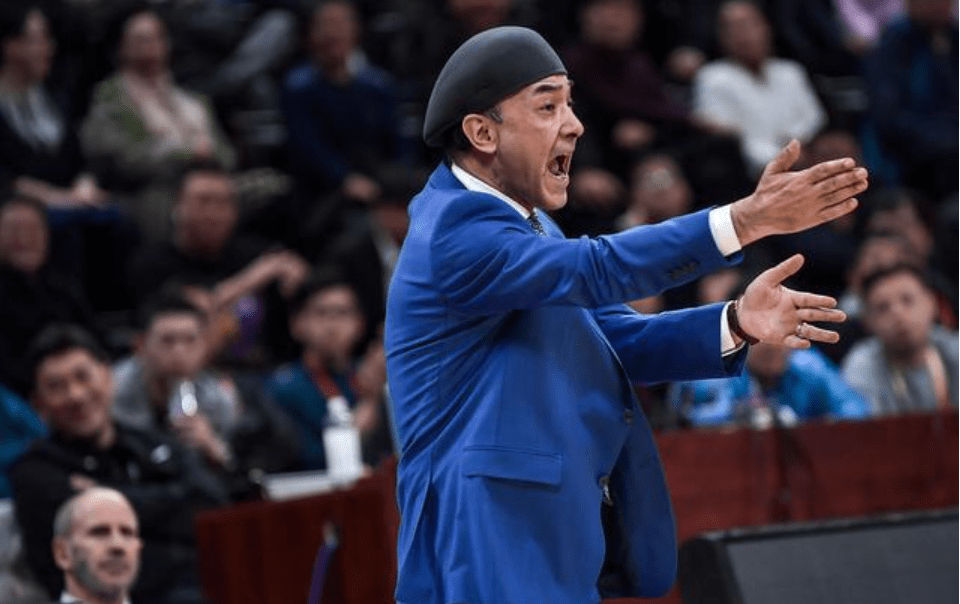 关于外籍教练集体离职，中国足球面临新挑战的信息