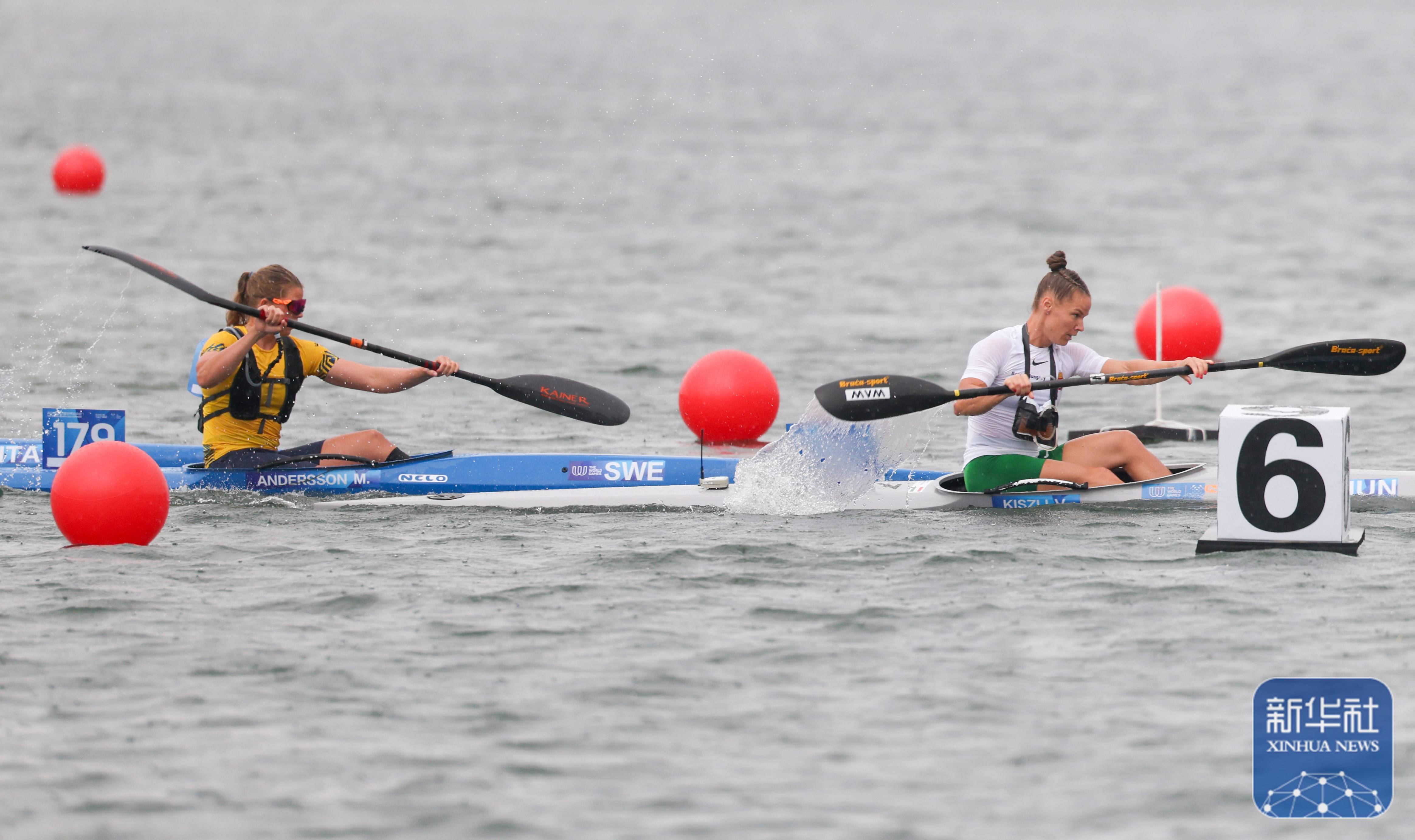 瑞典运动员在跳水比赛中取得亚军