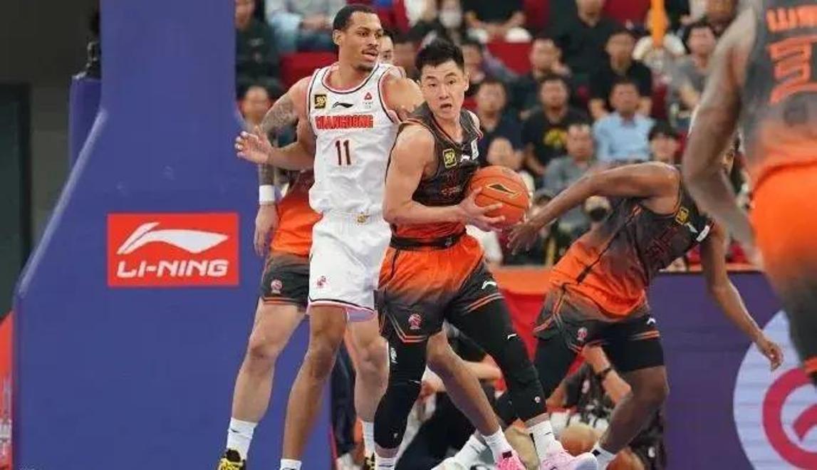 球队篮球训练暴露过度训练成果，引发质疑的简单介绍