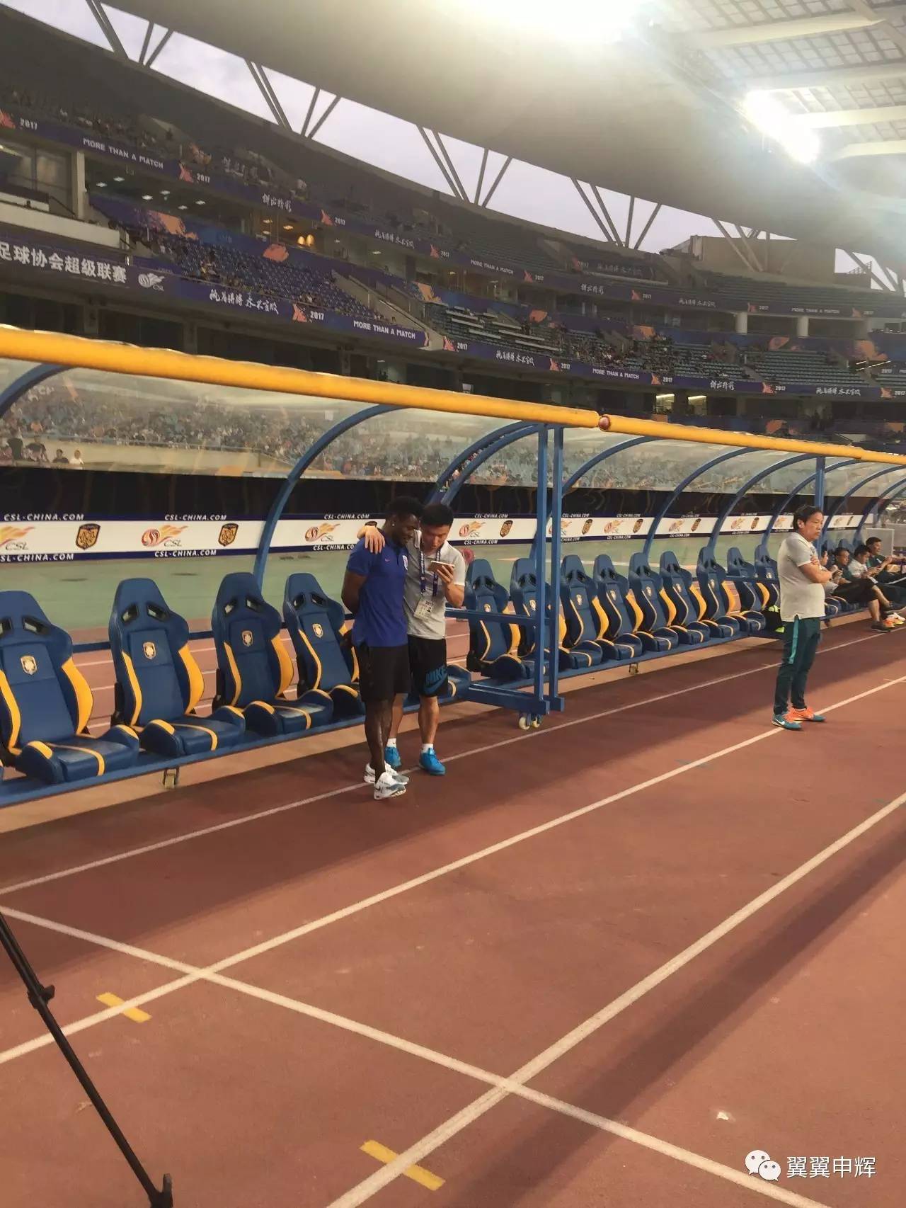 上海申花轻取力帆，稳固中游位置的简单介绍