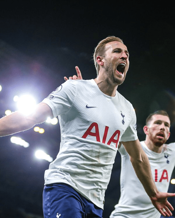 包含诺里奇绝杀对手，英超冠军悬念重重的词条