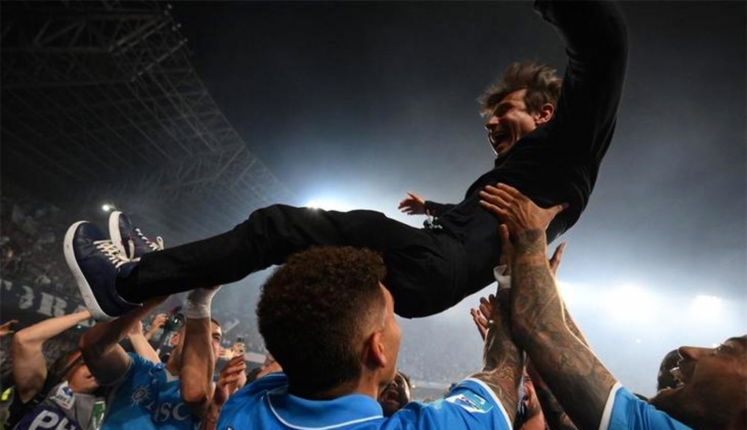 PG游戏APP-包含法国力克那不勒斯，孔蒂统治全场的词条