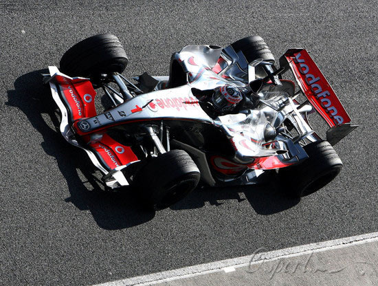 PG游戏下载-梅赛德斯逆转索伯车队，阿隆索关键制胜的简单介绍