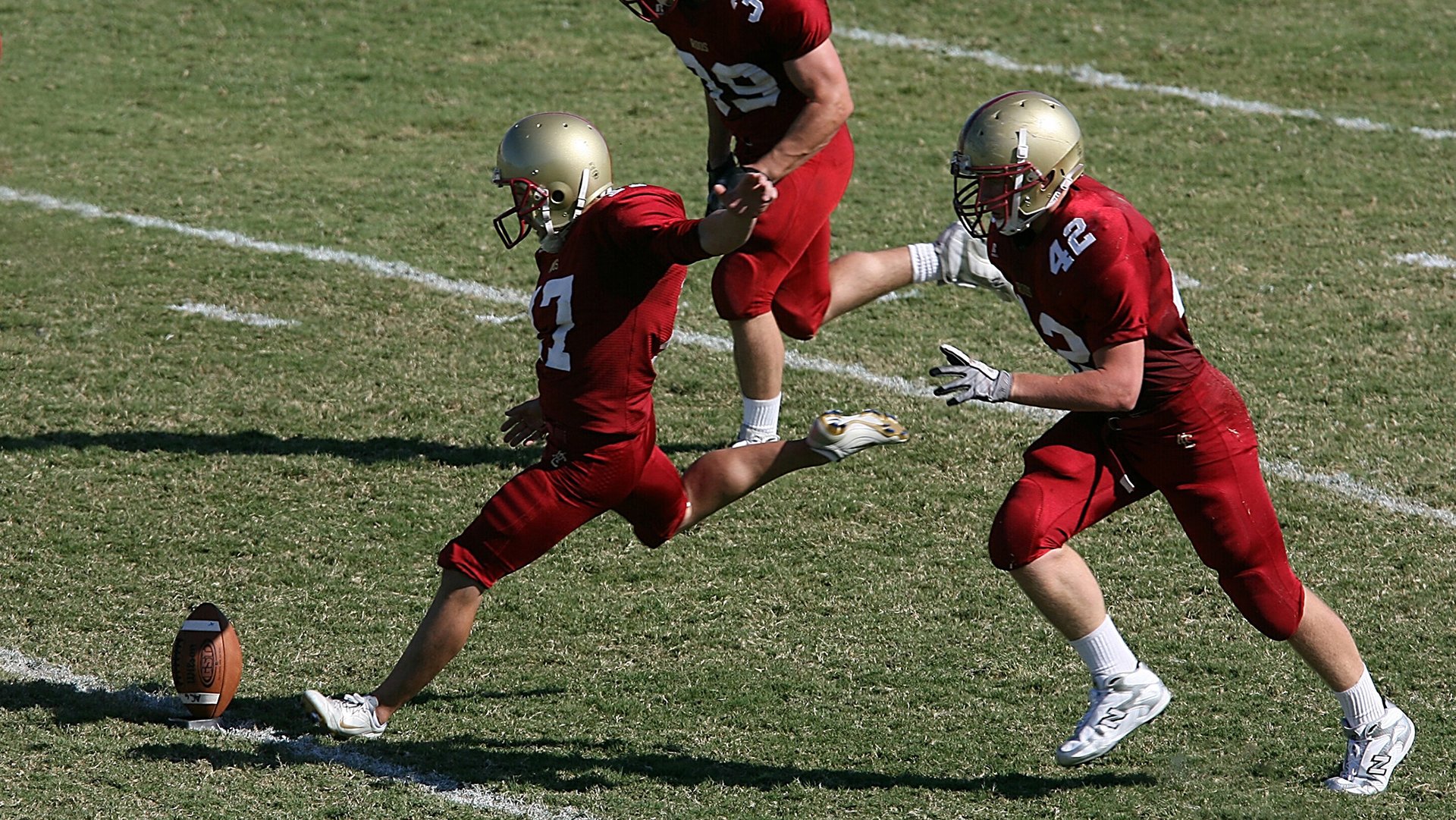 红色闪电与墨西哥火焰，当法拉利碾过红牛王朝，佩雷兹点燃的不只是赛道